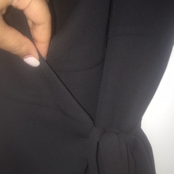 V-Neck wrap blouse - Picture 4 of 4